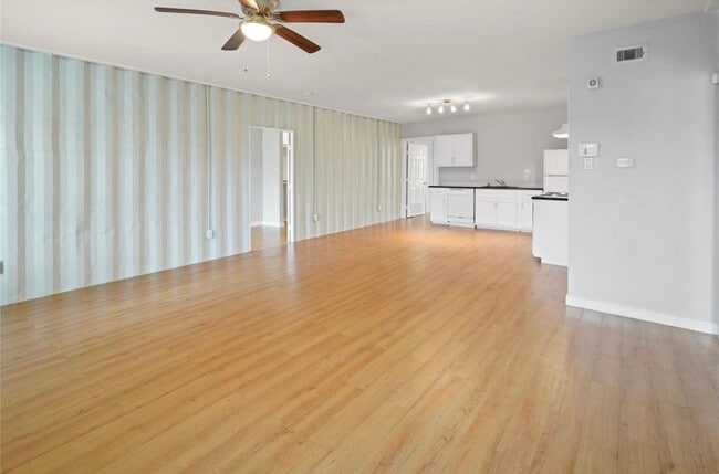 Photo - 3541 Mt Pleasant St