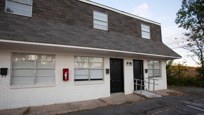 Photo - 3017 Parkway Dr Unit 6