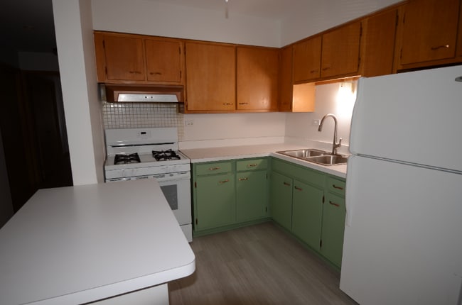 Photo - 1603 N Waukegan Rd Unit 1