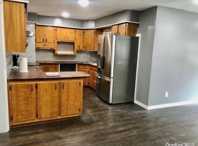 Photo - 1099 Nugent Ave