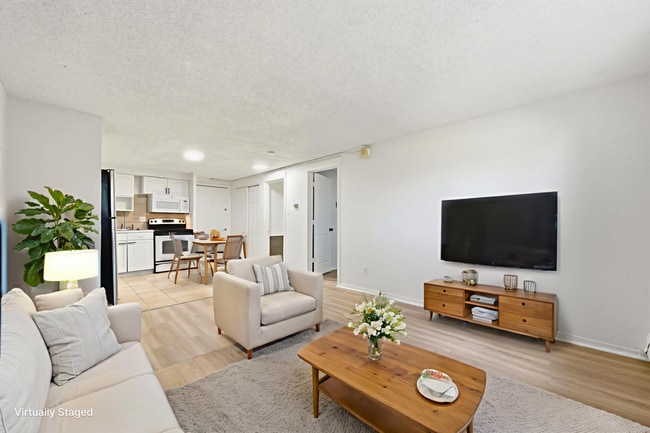 Photo - Renovated 1BR Condo | Community Clubhouse, Pool, Gym & Courts | $1,000 Unidad G08