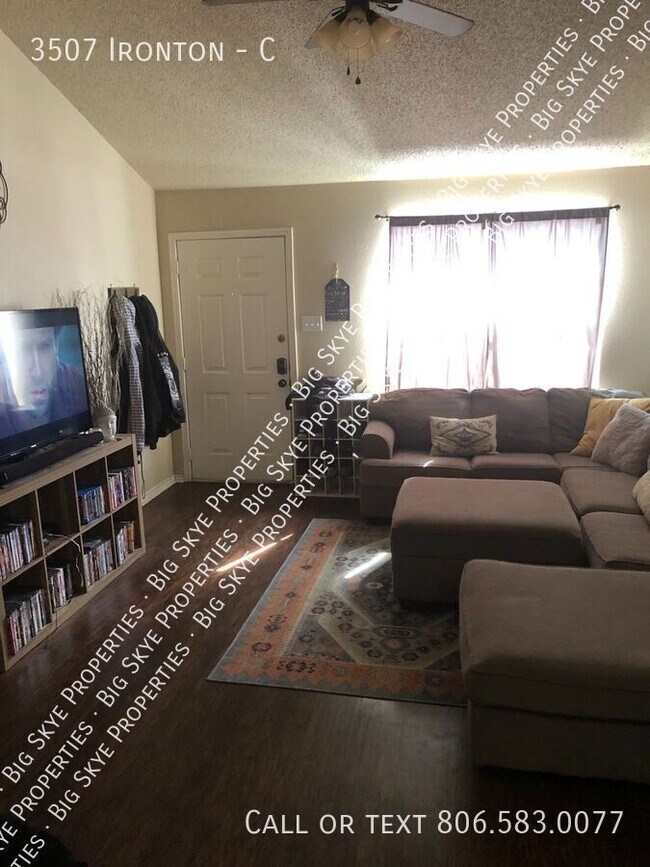 Photo - 3507 Ironton-C Unit C
