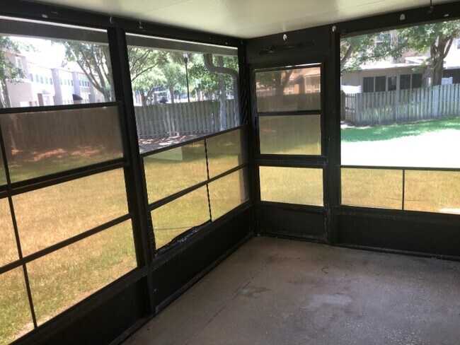 Photo - 10101 Lake Oak Cir