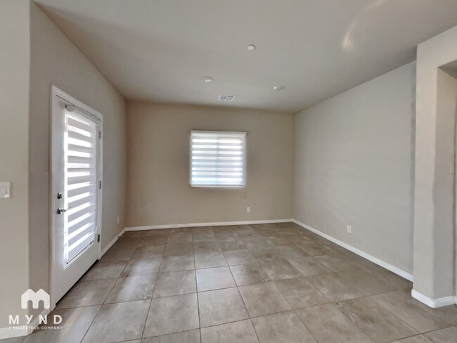 Photo - 12759 Silver Queen St