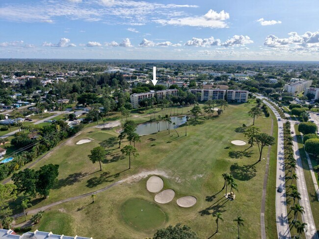 Building Photo - 3810 Via Poinciana Unit 404 Rental