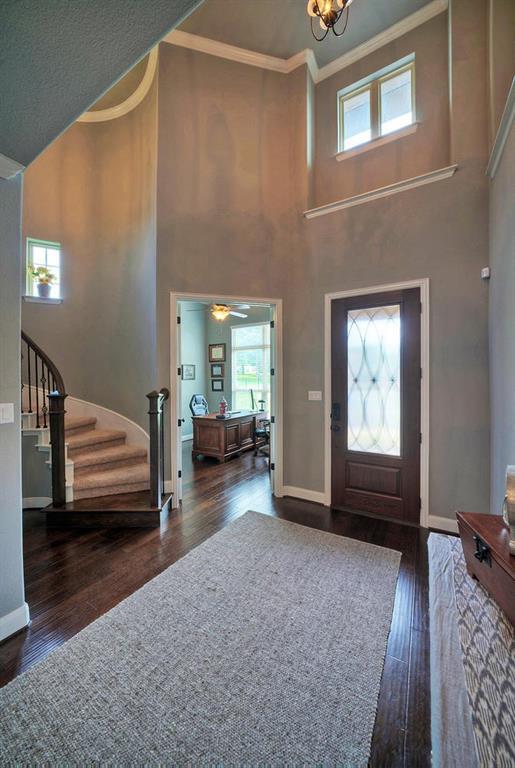 Photo - 101 Maxwell Way