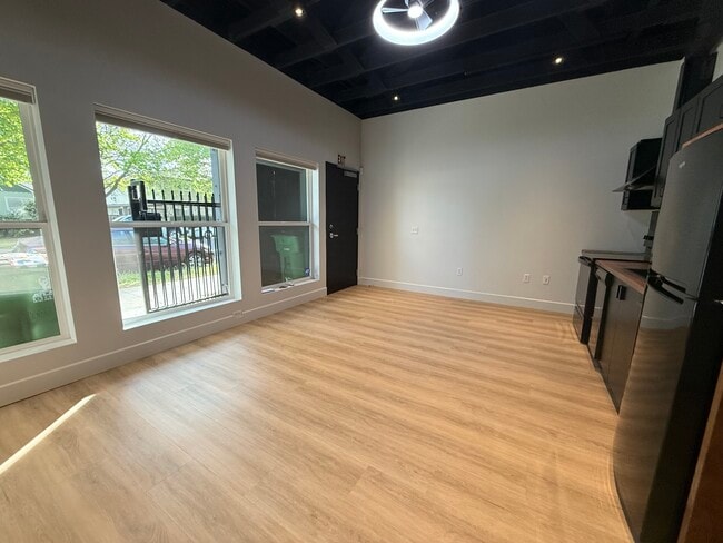 Building Photo - 2729 U St