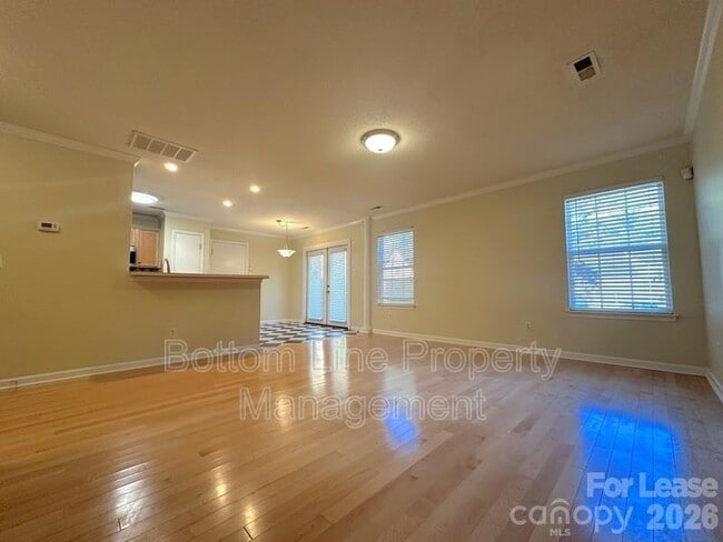 Photo - 131 Camforth Dr