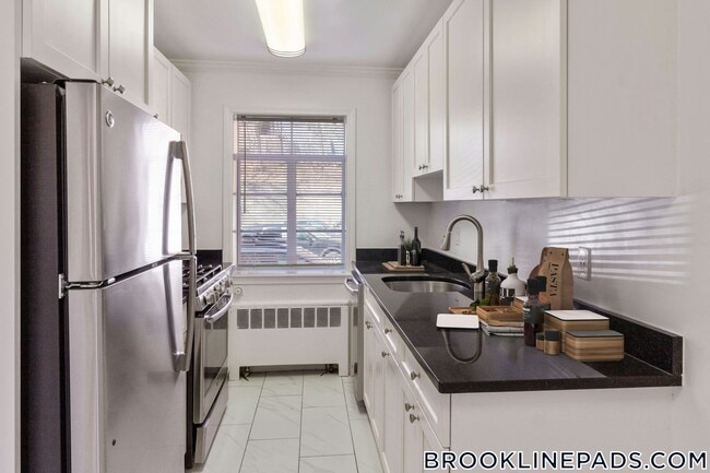 Photo - 76 St Paul St Unit 3