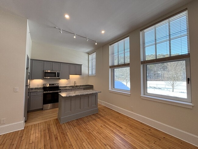 Photo - 71 Montague City Rd Unit 2B