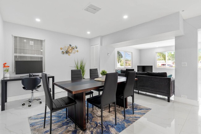 Photo - 255 Glouchester St