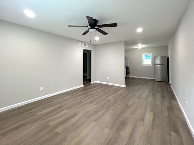 Building Photo - 531 Gresham Park Dr Unit A