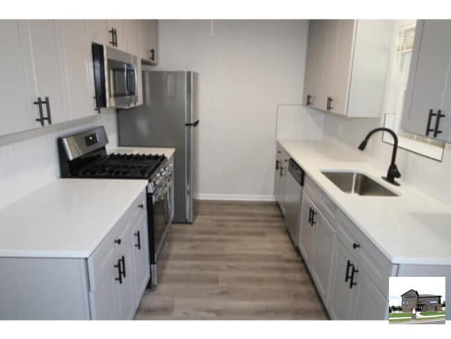 Photo - 906 N 23rd St