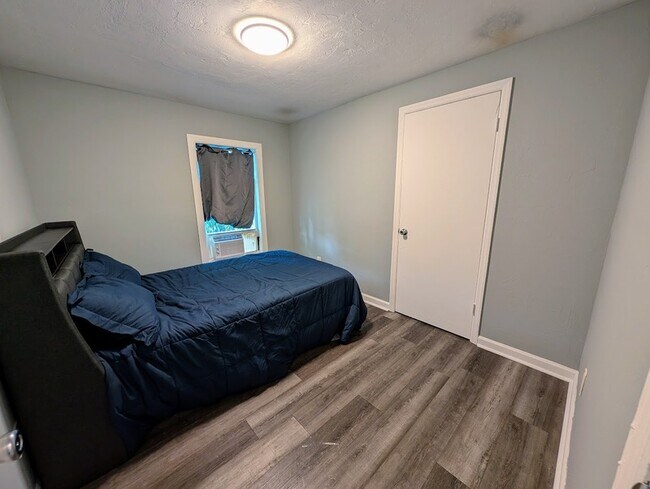Photo - 2304 S Calhoun St