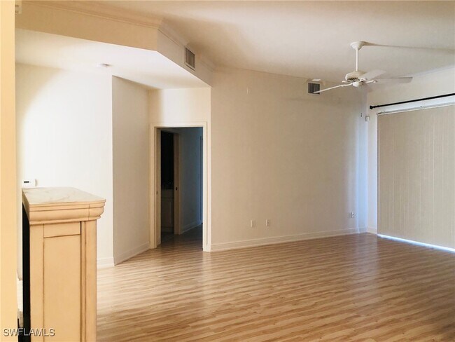 Photo - 5110 W Hyde Park Ct Unit 102