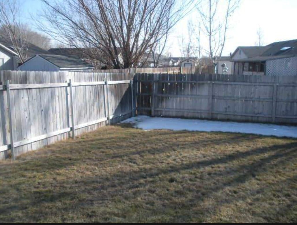 Photo - 697 W 8th S St