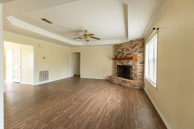 Photo - 1252 Christina Dr