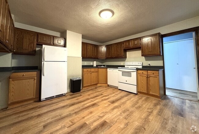 Building Photo - 115 Eutaw St Unit 1 Rental