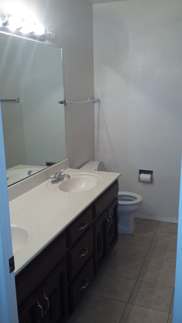 Photo - 9400 Admiral Nimitz Ave NE