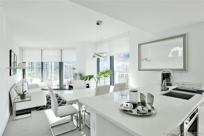 Photo - 501 NE 31st St Condominio Unidad 1208