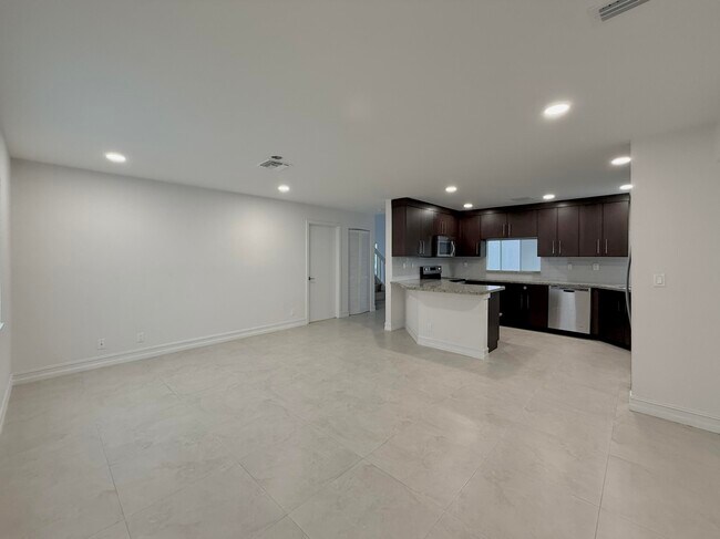 Photo - 21440 Millbrook Ct