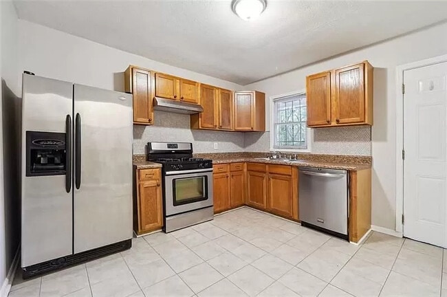 3403 Phillips Cir