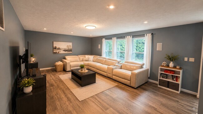 3079 Summit Run Dr