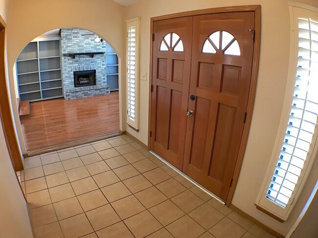 Photo - East El Paso Refrig A/C 3bed/2bath with Pool!