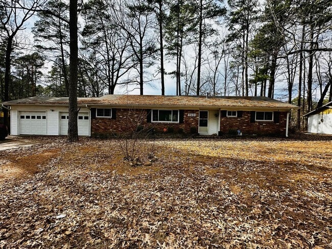 Building Photo - A great 3 Bedroom/2 Bath home in Little Rock!
