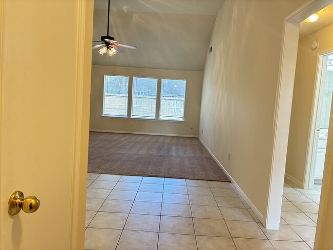 11607 Lennington Ln
