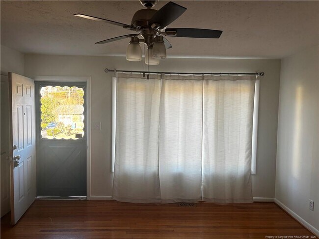 Photo - 854 Stoneykirk Dr