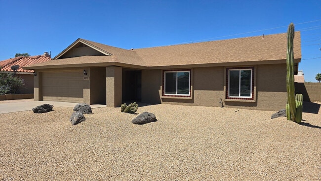 Photo - 11740 N 74th Dr