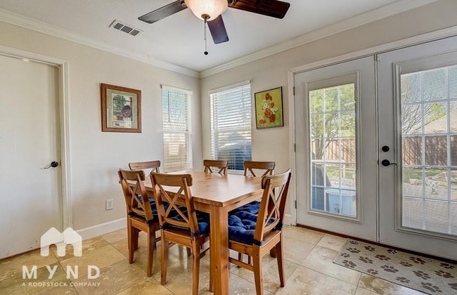Photo - 9316 Bedford Ln