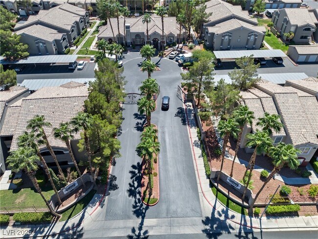 Building Photo - 5055 W Hacienda Ave Unit 2189