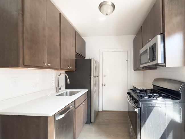 Photo - 2641 N Spaulding Ave Unidad W4