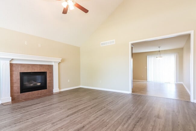 702 Hibiscus Dr