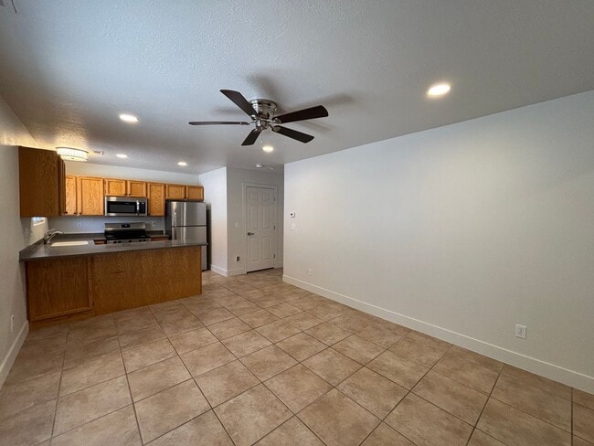 Photo - SPACIOUS 2 BEDROOM TOWNHOME FOR RENT!