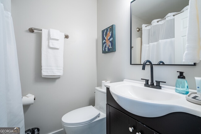 Photo - 18 Huntcliff Dr