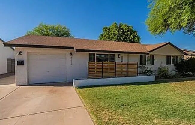 Photo - 8214 E Elm Dr