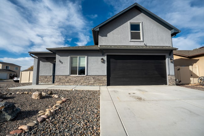 Photo - 383 Sage Way