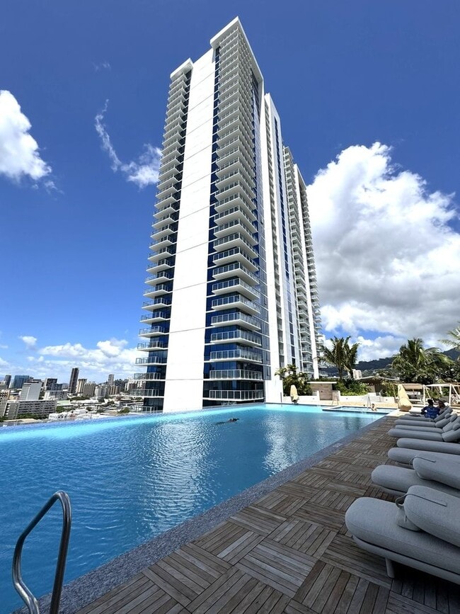 Building Photo - 1/1/1 Located at THE PARK ON KEEAUMOKU, 27... Unit 2707 Rental