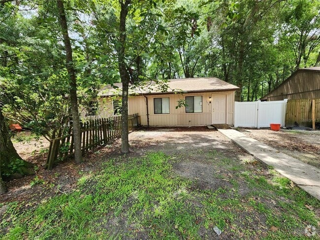 Building Photo - 2018 SW 70th Terrace Rental
