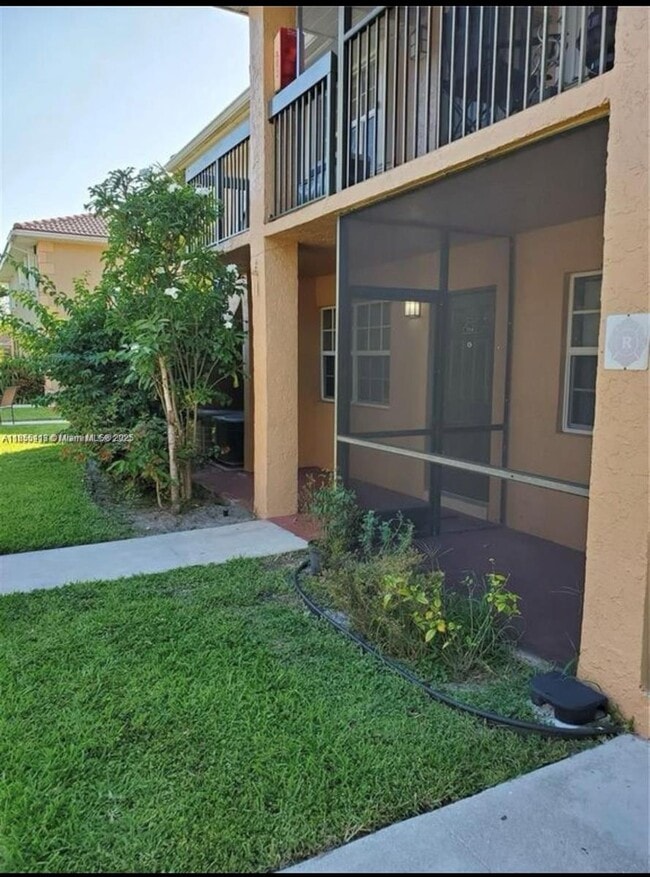 Building Photo - 754 NW 103rd Terrace Unit 104 Rental