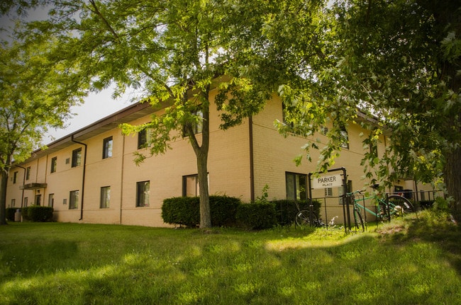 Photo - Parker Place Apartments