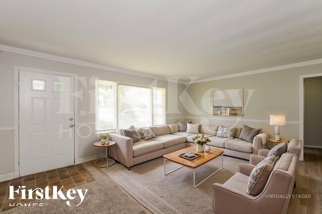 Photo - 11319 Bennington Ave