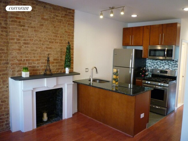 Photo - 625 Walton Ave Apartment