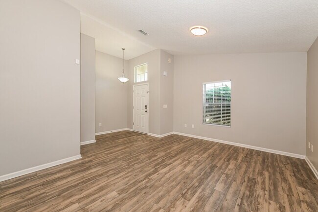 Photo - 2549 Fox Hill Ln