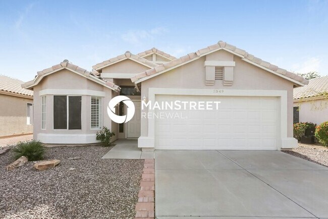 Building Photo - 3 Bedroom Pet-Friendly Home in Phoenix, AZ with Main Street Renewal