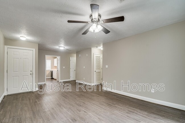 Photo - 3004 Strickland Ct