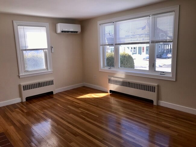 Photo - 138 King Philip Rd